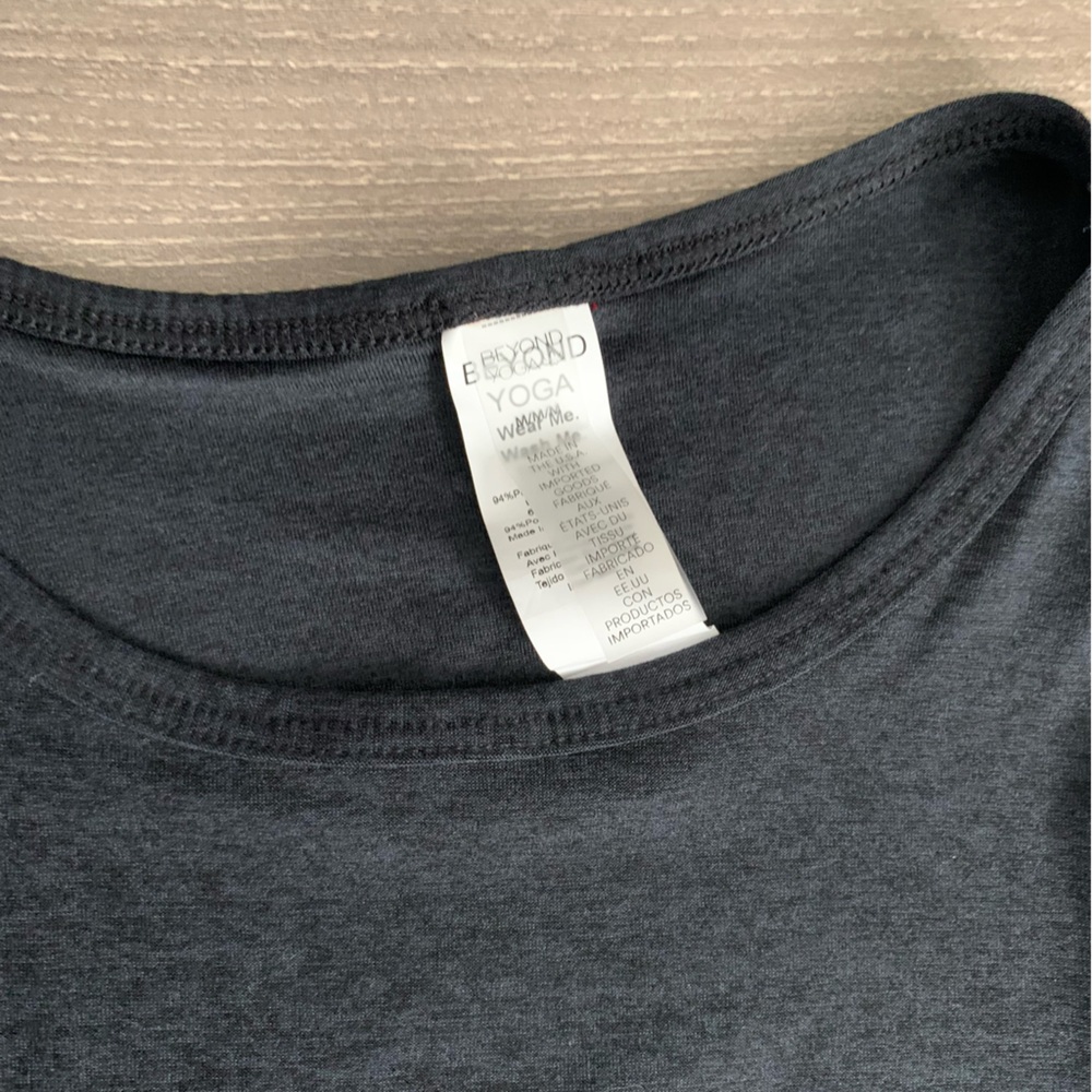 Beyond Yoga Featherweight Side Note Tank Top Darkest Night Gray M Twist UPF 20 - Picture 8 of 9